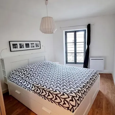Elegant P4 Du Centre Historique דירה נים